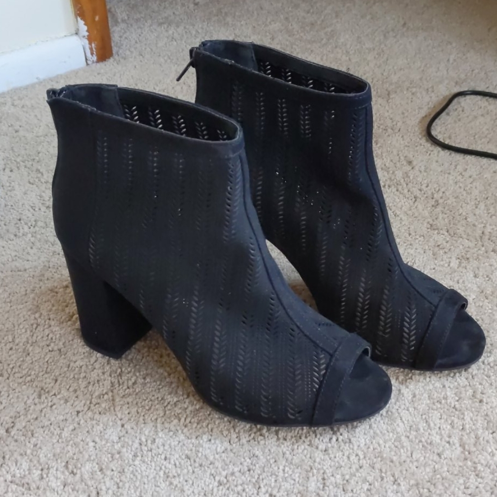 Faux suede Joe fresh shoes